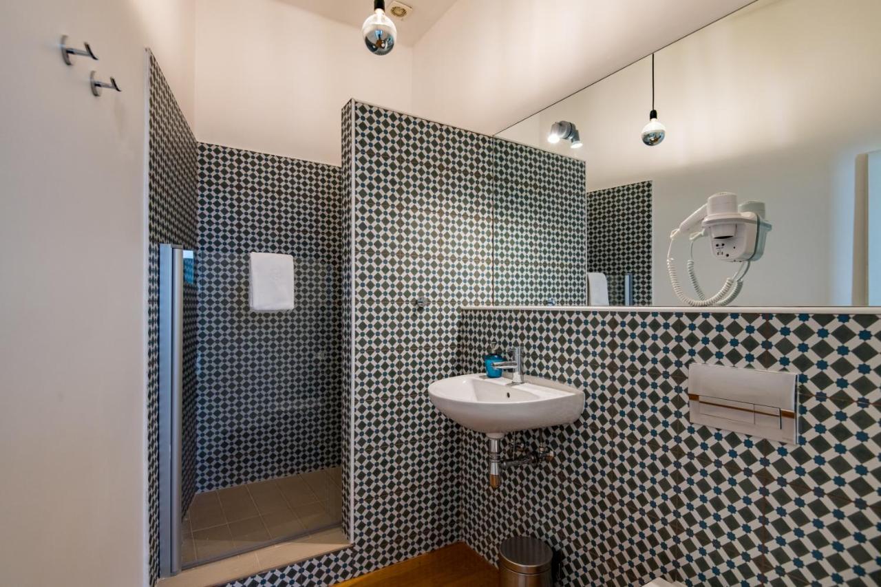 Lost Lisbon :: Avenida House Екстер'єр фото